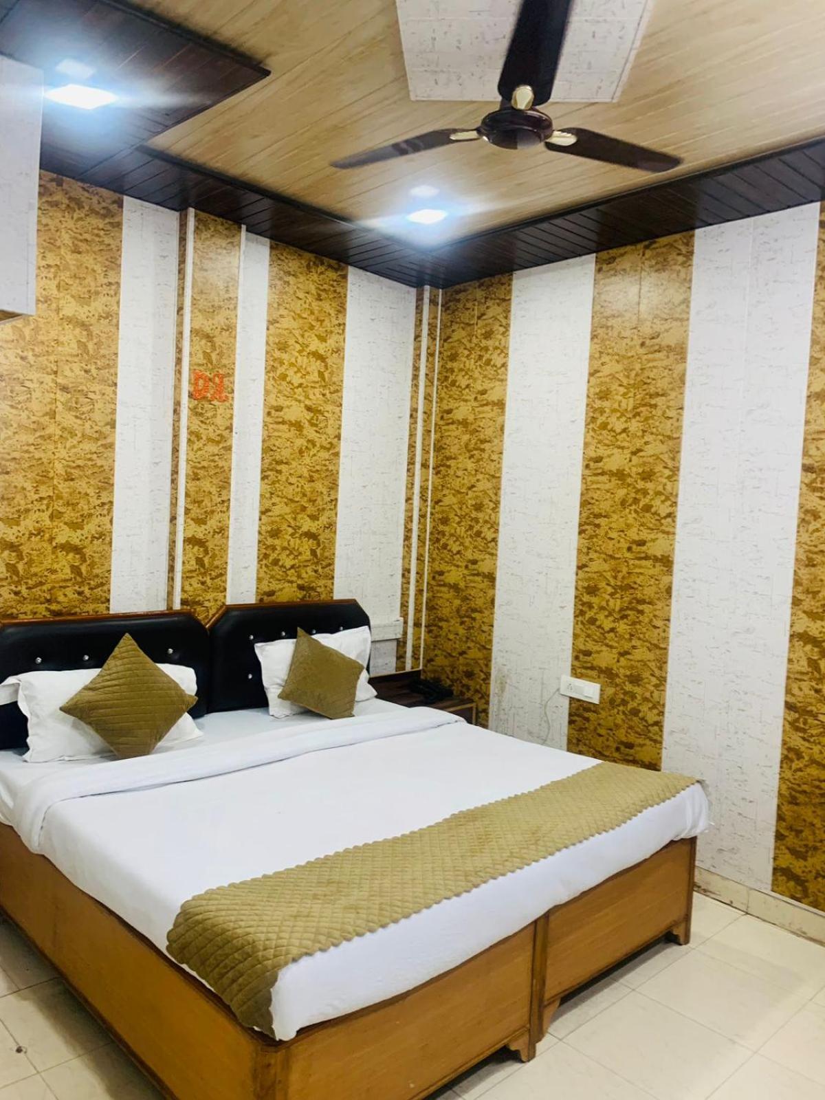 The For U - A Luxury Stay Rishīkesh Buitenkant foto